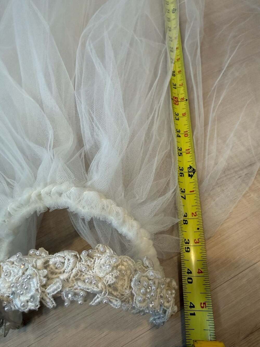 Vintage Ivory Lace and Faux Pearl Headband Wedding Veil 36 Inch - Picture 3 of 4